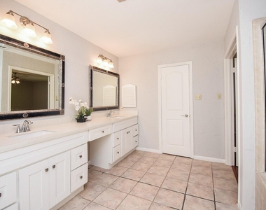 201 Vanderpool Lane - Photo Thumbnail 25