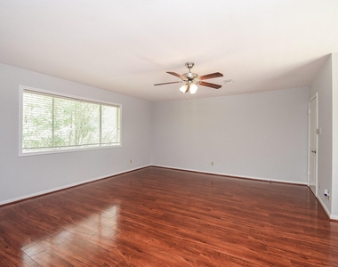201 Vanderpool Lane - Photo Thumbnail 24