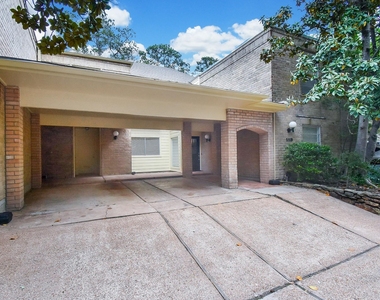 201 Vanderpool Lane - Photo Thumbnail 1