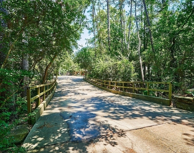 201 Vanderpool Lane - Photo Thumbnail 44