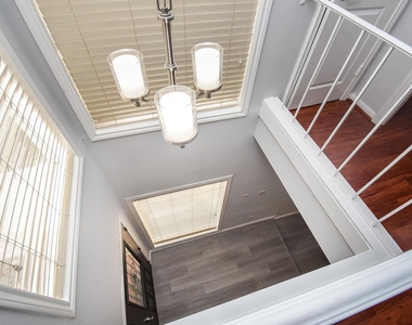 201 Vanderpool Lane - Photo Thumbnail 19