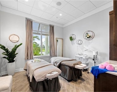 18661 Wildblue Boulevard - Photo Thumbnail 43