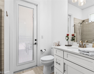 18661 Wildblue Boulevard - Photo Thumbnail 23