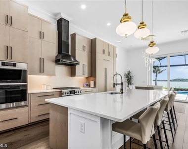 18661 Wildblue Boulevard - Photo Thumbnail 8