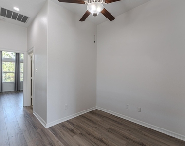 58 Aventura Place - Photo Thumbnail 18