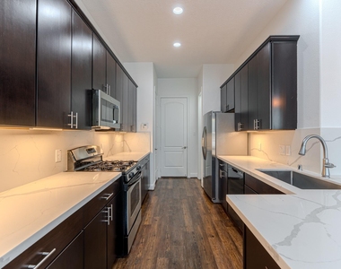 58 Aventura Place - Photo Thumbnail 7