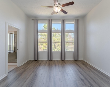 58 Aventura Place - Photo Thumbnail 15