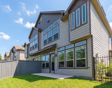 58 Aventura Place - Photo Thumbnail 2