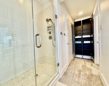 1914 Blodgett Street - Photo Thumbnail 36