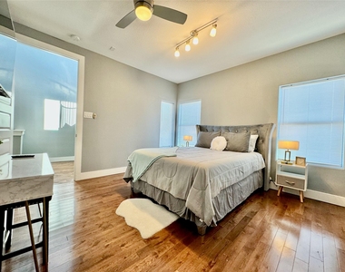 1914 Blodgett Street - Photo Thumbnail 32