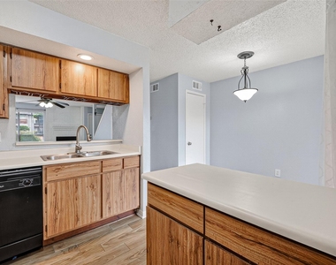 250 El Dorado Boulevard - Photo Thumbnail 15