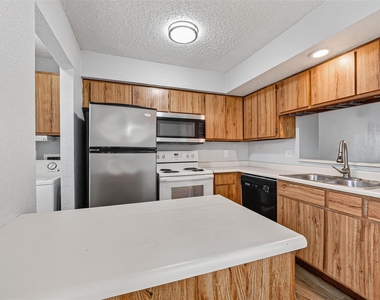 250 El Dorado Boulevard - Photo Thumbnail 12