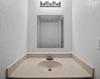 250 El Dorado Boulevard - Photo Thumbnail 20