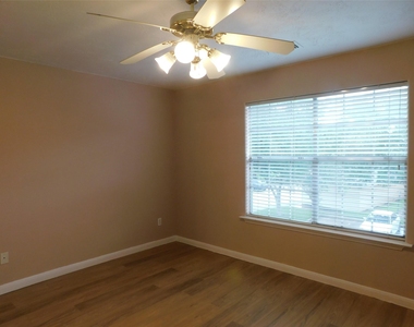 2710 Grants Lake Boulevard - Photo Thumbnail 31
