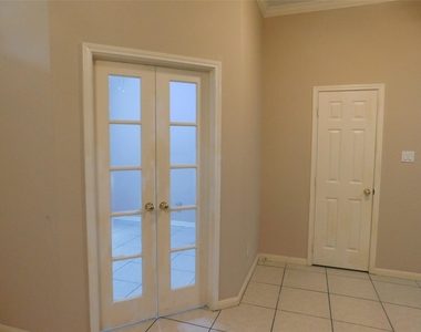 2710 Grants Lake Boulevard - Photo Thumbnail 7