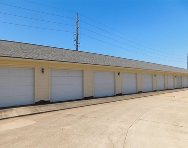 2710 Grants Lake Boulevard - Photo Thumbnail 45