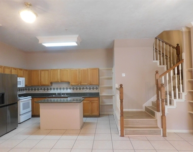 2710 Grants Lake Boulevard - Photo Thumbnail 23