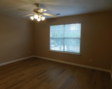 2710 Grants Lake Boulevard - Photo Thumbnail 30