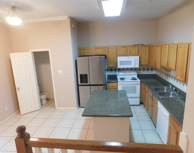 2710 Grants Lake Boulevard - Photo Thumbnail 21