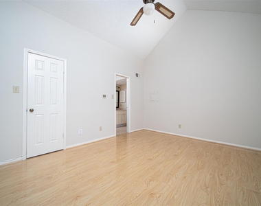2300 Old Spanish Trail - Photo Thumbnail 8