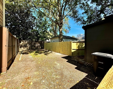 1018 Dunbar Street - Photo Thumbnail 20