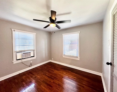 1018 Dunbar Street - Photo Thumbnail 25