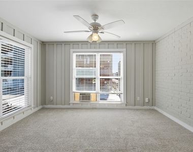 7535 Olympia Drive - Photo Thumbnail 10