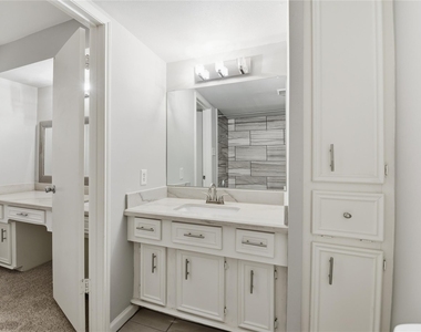 7535 Olympia Drive - Photo Thumbnail 9