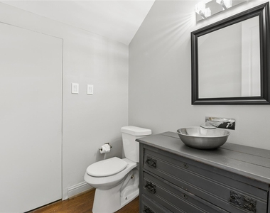 7535 Olympia Drive - Photo Thumbnail 18
