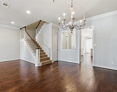 7535 Olympia Drive - Photo Thumbnail 7