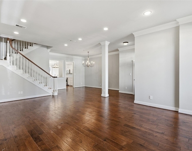 7535 Olympia Drive - Photo Thumbnail 6