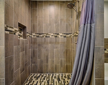 9326 Kostelnik Street - Photo Thumbnail 25