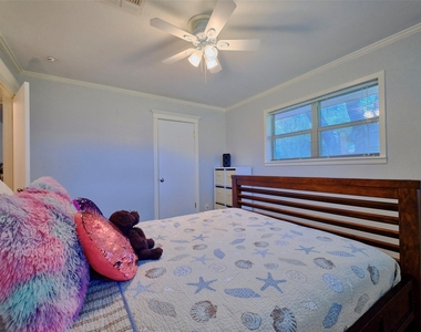 9326 Kostelnik Street - Photo Thumbnail 34