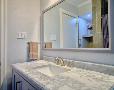 9326 Kostelnik Street - Photo Thumbnail 37