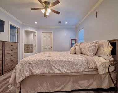 9326 Kostelnik Street - Photo Thumbnail 22