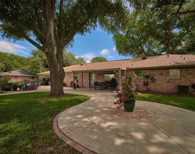 9326 Kostelnik Street - Photo Thumbnail 47