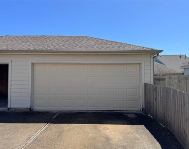 29726 Sullivan Oaks Drive - Photo Thumbnail 18