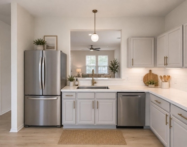 29726 Sullivan Oaks Drive - Photo Thumbnail 6