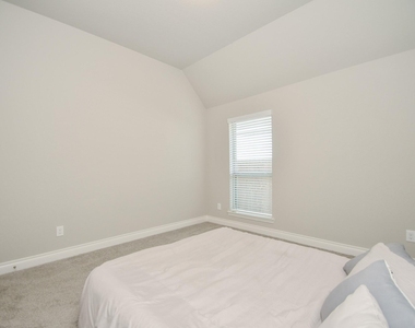 10131 Napier Drive - Photo Thumbnail 20