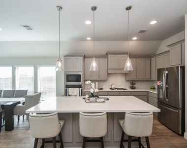 10131 Napier Drive - Photo Thumbnail 11