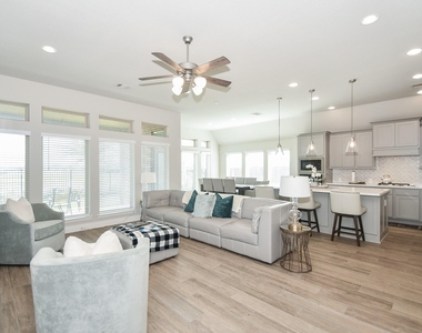 10131 Napier Drive - Photo Thumbnail 7