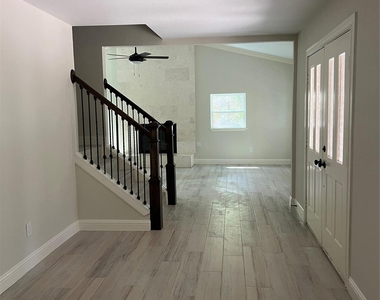 2714 Echo Street - Photo Thumbnail 4