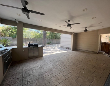 2714 Echo Street - Photo Thumbnail 12
