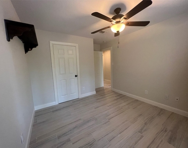 2714 Echo Street - Photo Thumbnail 19