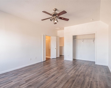 19507 Narcissus Brook Lane - Photo Thumbnail 9
