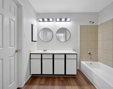 3022 Madison Elm Street - Photo Thumbnail 21