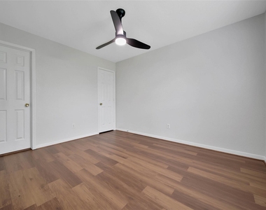 3022 Madison Elm Street - Photo Thumbnail 15