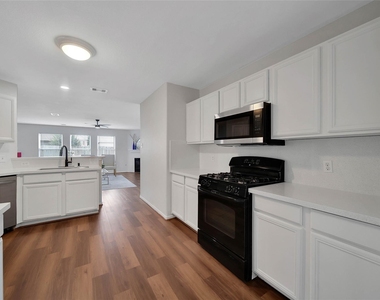 3022 Madison Elm Street - Photo Thumbnail 10