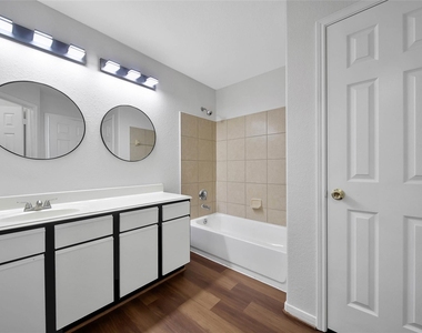 3022 Madison Elm Street - Photo Thumbnail 22
