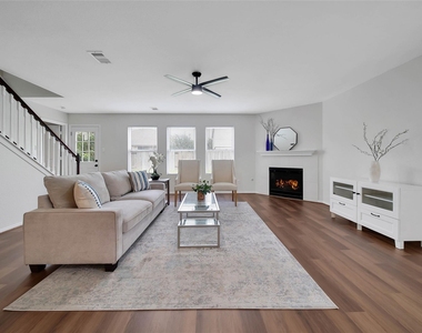 3022 Madison Elm Street - Photo Thumbnail 7